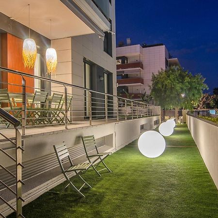 Sitges Spaces Garden Paradise 3 Bedroom, 3 Bathroom, Huge Private Garden-Terrace, Pool- Sleeps Up To 8 Exterior foto